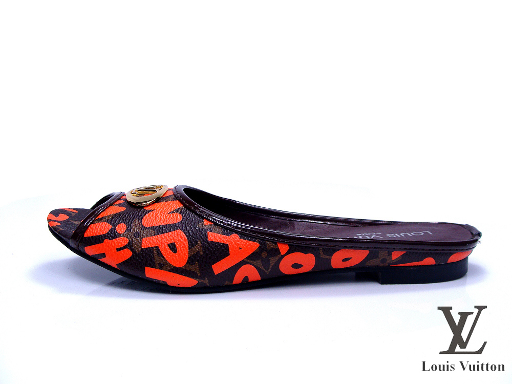 LV sandals004